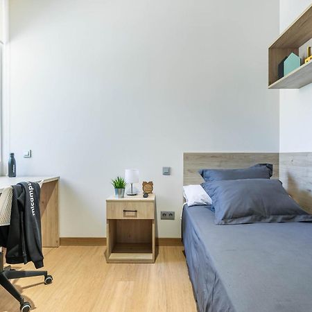 Micampus Aranjuez Student Residence Kültér fotó